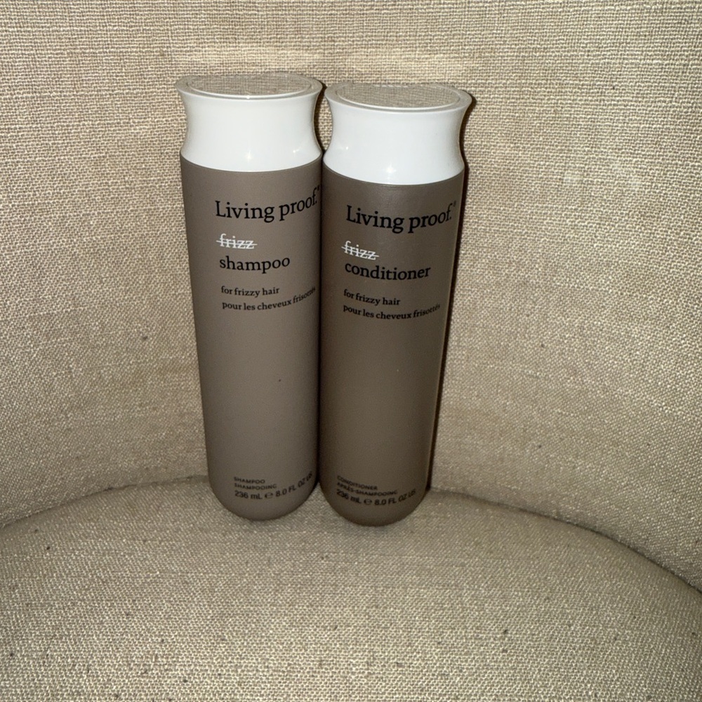 Living Proof Frizz Shampoo and Conditioner Set